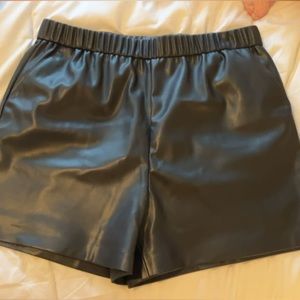 Impeccable Pig Pleather shorts Size L